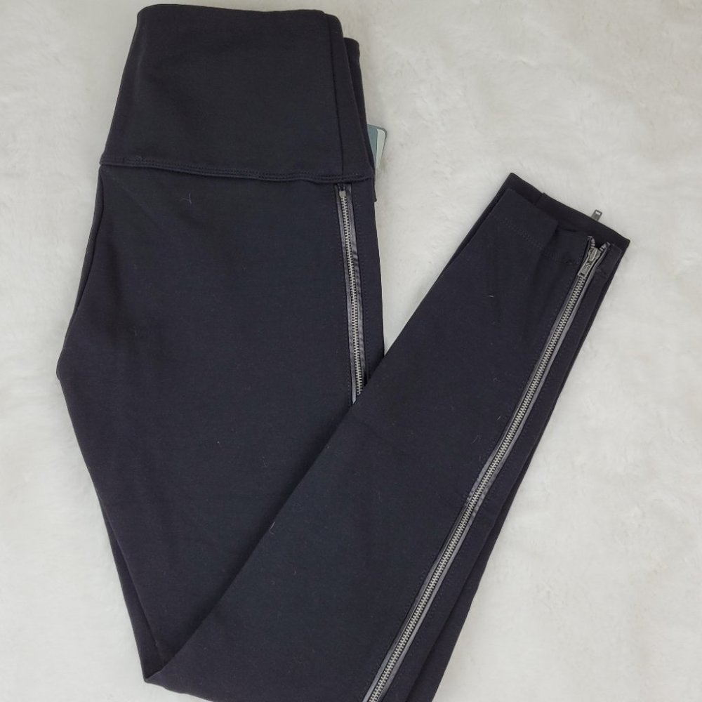Lysse Black leggings side zip Small Petite